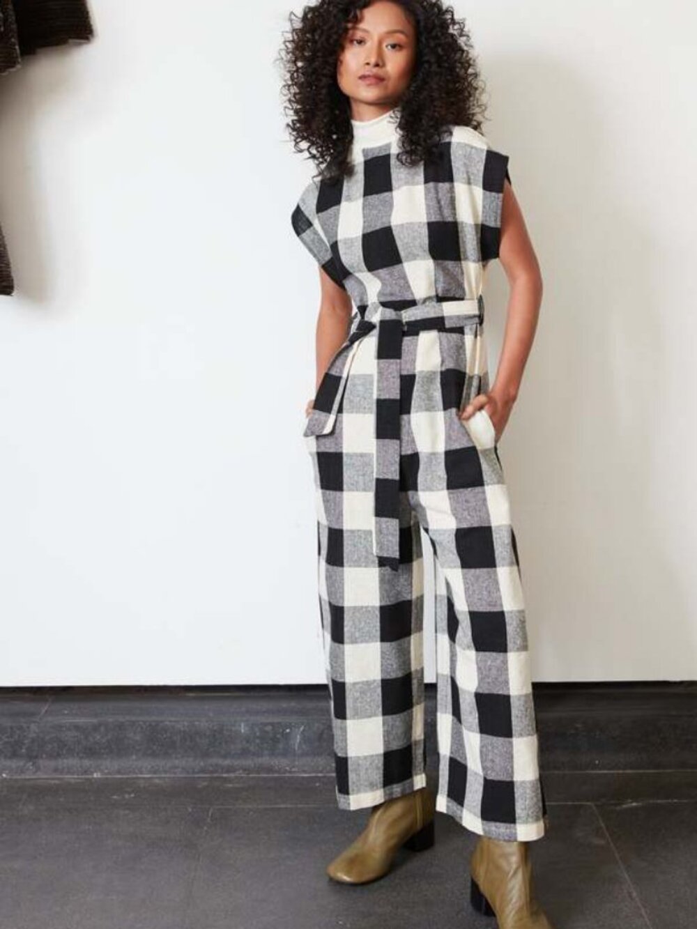 Rujuta Sheth Comfy Jumper in Mono Chex, size small